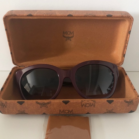 MCM Sunglasses - Picture 3 of 6